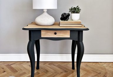 Table d'appoint peinte en Black Velvet